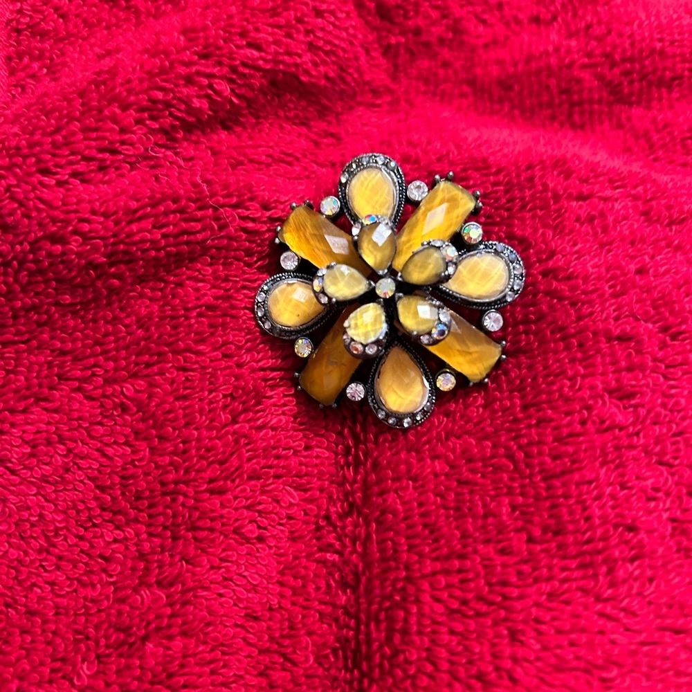 Women’s Brooch